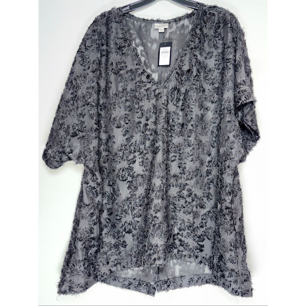 Avenue black top size 18/20